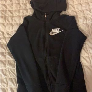 Black nike sweatshirt